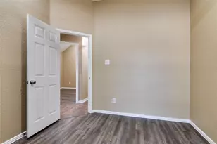7704 Chandler Ct, North Richland Hills, TX 76182 - Photo 19