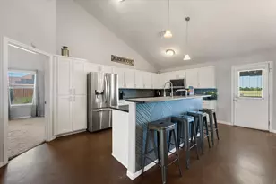 203 Mulkey Rd, Waxahachie, TX 75167 - Photo 9