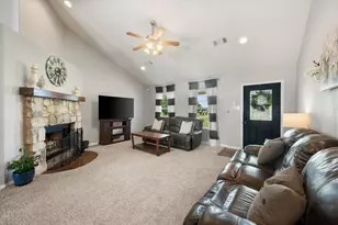 203 Mulkey Rd, Waxahachie, TX 75167 - Photo 5