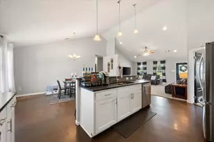203 Mulkey Rd, Waxahachie, TX 75167 - Photo 11