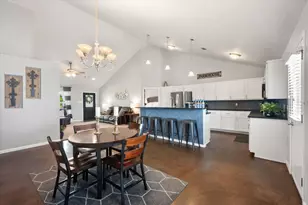 203 Mulkey Rd, Waxahachie, TX 75167 - Photo 7