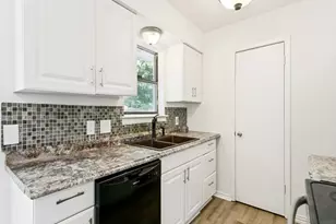 103 Southmanor Ct, Sanger, TX 76266 - Photo 11