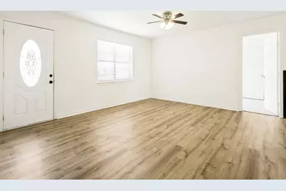 103 Southmanor Court, Sanger, TX 76266 - Photo 5