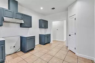 3022 Loving Ave, Fort Worth, TX 76106 - Photo 13