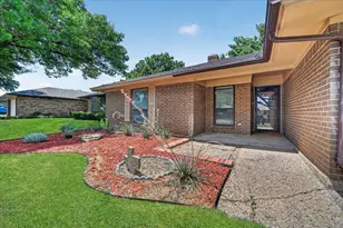 3520 Willowbrook Dr, Fort Worth, TX 76133 - Photo 3