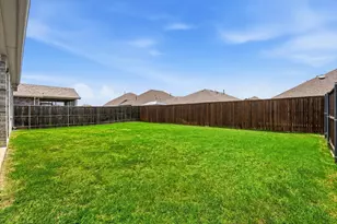 1916 Outpost Creek Ln, Aubrey, TX 76227 - Photo 37