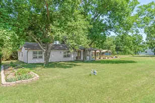 603 N 4th St, Wills Point, TX 75169 - Photo 1
