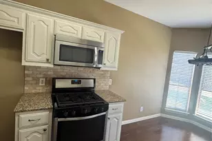 1403 Hickory Dr, Pilot Point, TX 76258 - Photo 13
