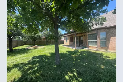 1403 Hickory Drive, Pilot Point, TX 76258 - Photo 3