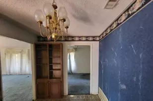 306 Wade St, Olney, TX 76374 - Photo 3