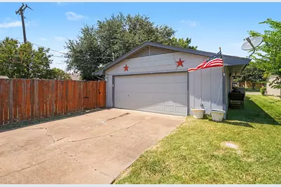 3610 Chime Street, Irving, TX 75062 - Photo 29