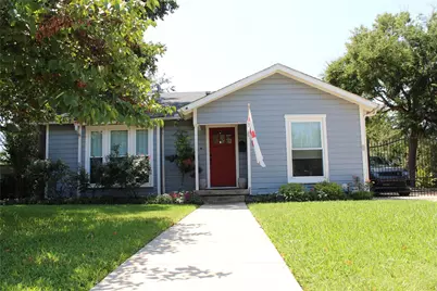 420 E Franklin Street, Grapevine, TX 76051 - Photo 1