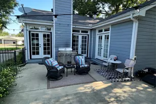420 E Franklin St, Grapevine, TX 76051 - Photo 17