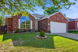 4817 Barnhill Ln, Fort Worth, TX 76135 - Photo 1