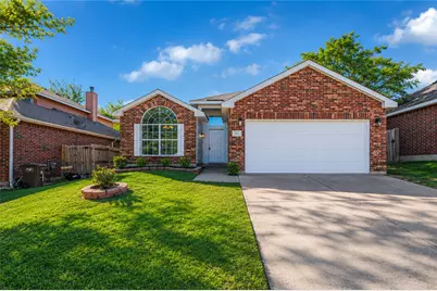 4817 Barnhill Lane, Fort Worth, TX 76135 - Photo 1