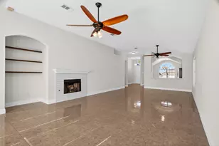 4817 Barnhill Ln, Fort Worth, TX 76135 - Photo 19