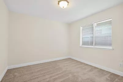 4817 Barnhill Lane, Fort Worth, TX 76135 - Photo 29
