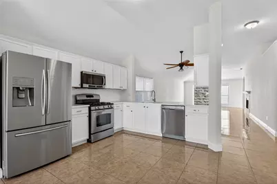 4817 Barnhill Lane, Fort Worth, TX 76135 - Photo 15