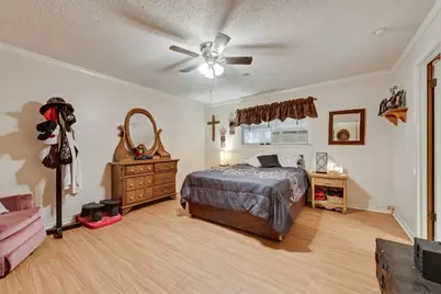 7805 Trimble Drive, Fort Worth, TX 76134 - Photo 15