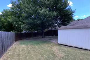 131 Honey Tree Ln, DeSoto, TX 75115 - Photo 39