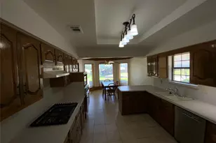 131 Honey Tree Ln, DeSoto, TX 75115 - Photo 17