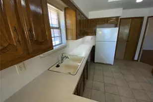 131 Honey Tree Ln, DeSoto, TX 75115 - Photo 13