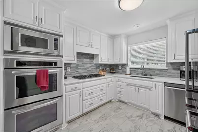 47 Bounty Road E, Benbrook, TX 76132 - Photo 7