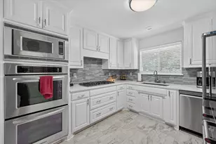 47 Bounty Rd E, Benbrook, TX 76132 - Photo 7