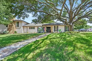 47 Bounty Rd E, Benbrook, TX 76132 - Photo 37