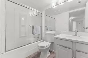 7233 Bayberry Ln, Dallas, TX 75249 - Photo 17