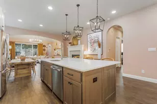 4525 Sir Craig Dr, Carrollton, TX 75010 - Photo 9
