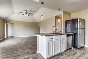 722 Seneca Dr, Garland, TX 75040 - Photo 5