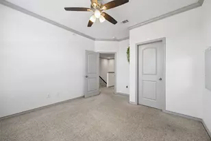 1325 Summerset Ln, Burleson, TX 76028 - Photo 23