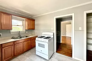 107 Fry St, Denton, TX 76201 - Photo 3