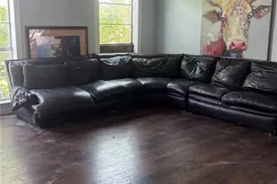 422 N Holiday Dr, Grand Prairie, TX 75052 - Photo 9