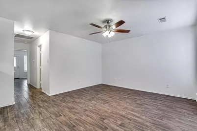 2549 E Renfro Street, Burleson, TX 76028 - Photo 17