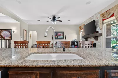 707 Southwind Drive, Arlington, TX 76002 - Photo 17