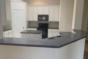 716 Mistymoor Ln, Fort Worth, TX 76052 - Photo 5