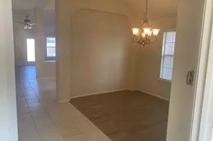 716 Mistymoor Ln, Fort Worth, TX 76052 - Photo 9