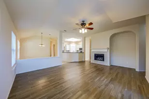 716 Mistymoor Ln, Fort Worth, TX 76052 - Photo 19
