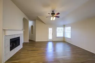 716 Mistymoor Ln, Fort Worth, TX 76052 - Photo 3