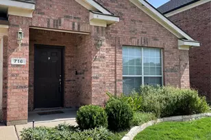 716 Mistymoor Ln, Fort Worth, TX 76052 - Photo 37