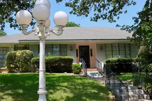 1804 High Vista Ct, Fort Worth, TX 76112 - Photo 3