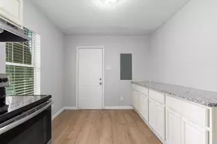 1330 Fordham Rd, Dallas, TX 75216 - Photo 13