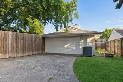 10647 Chesterton Drive, Dallas, TX 75238 - Photo 31