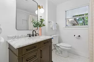 10647 Chesterton Dr, Dallas, TX 75238 - Photo 23