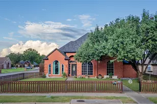 2530 Cresthaven Dr, Garland, TX 75040 - Photo 31