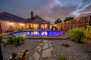 2530 Cresthaven Dr, Garland, TX 75040 - Photo 1