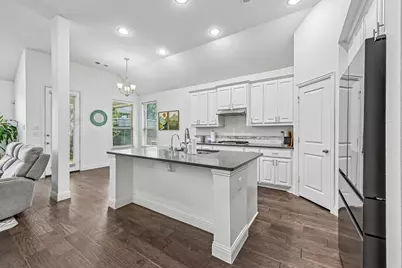 808 Parkland Drive, Little Elm, TX 76227 - Photo 11