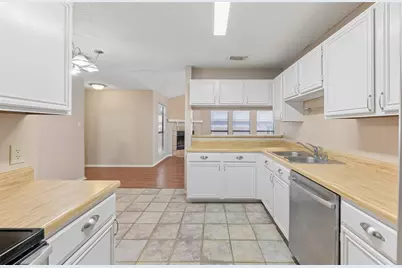 4756 Veronica Circle, Fort Worth, TX 76137 - Photo 9